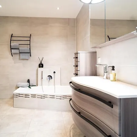 Apartament Oba'doba Falke *